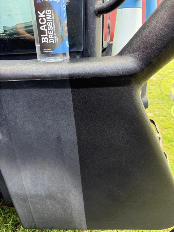 PrestiAgri Black Dressing - Konzervační prostředek na plasty a gumu | 500 ml